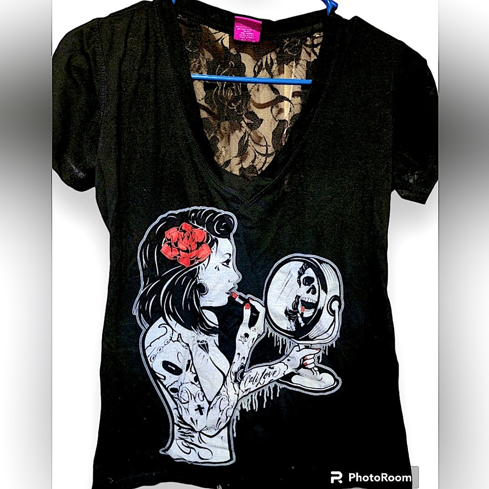 Fatal Medium black lace shirt